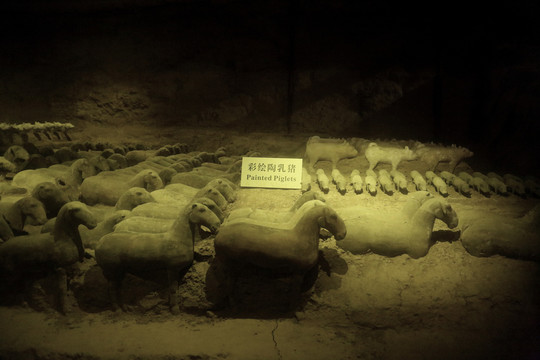 陕西汉阳墓陶俑