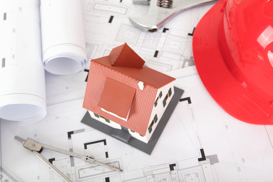 工程图纸和房子模型