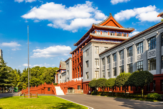 四川大学行政楼