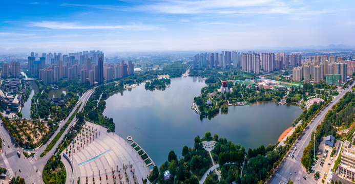 航拍枣庄观湖阁风景区