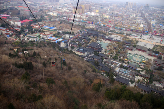 骊山俯瞰西安市区建筑