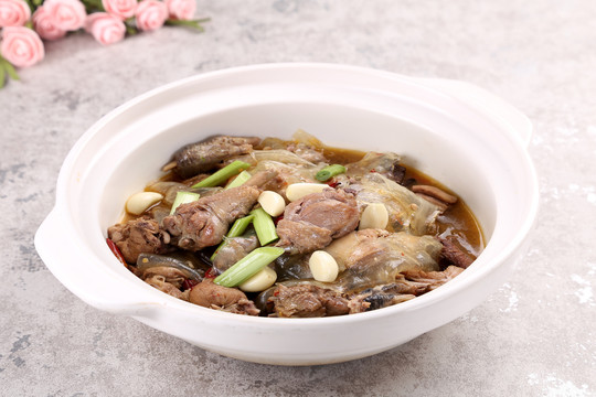 土鸡炖粉皮