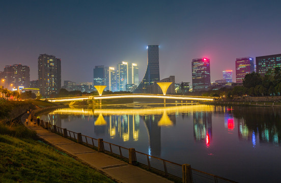 成都高新区锦江夜景