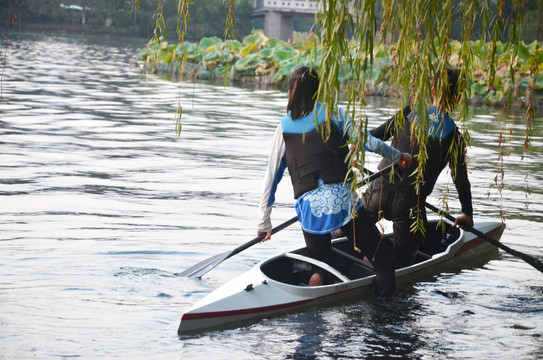 杭州西湖皮划艇训练