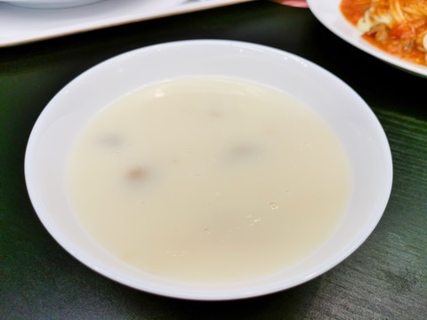 奶油蘑菇鸡汤