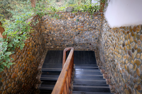 石头楼梯