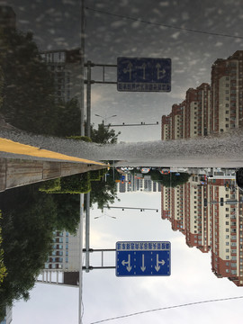 雨后街道