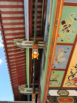 中式古建彩绘木质结构