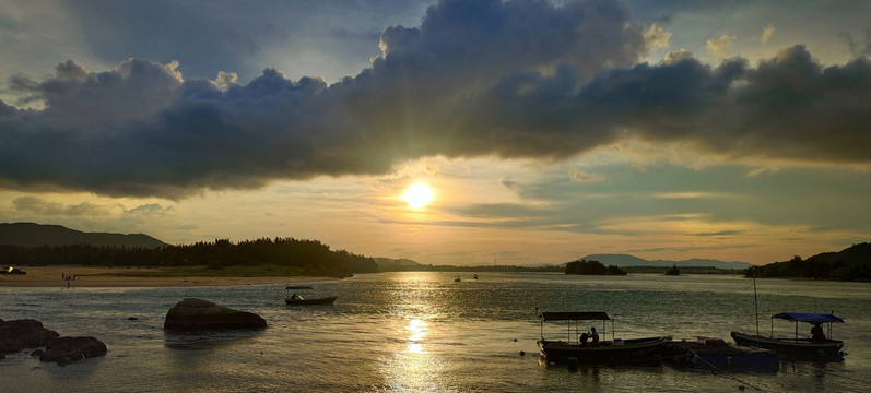 海港湾夕阳