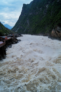 香格里拉虎跳峡