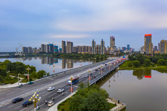 东昌路大桥