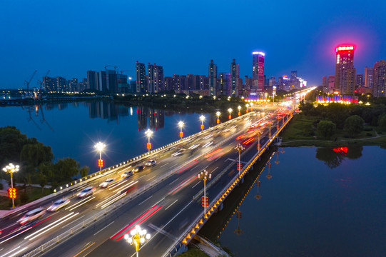 东昌路大桥