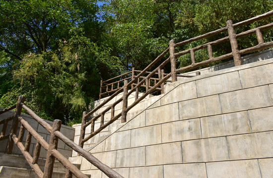 阶梯栏杆