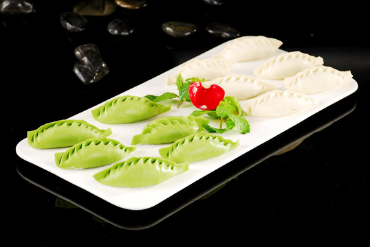 翡翠虾饺