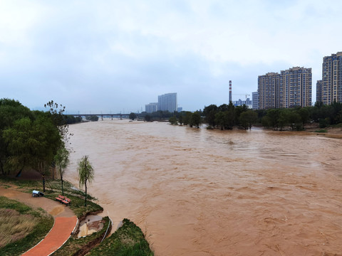 灞河洪水泛滥