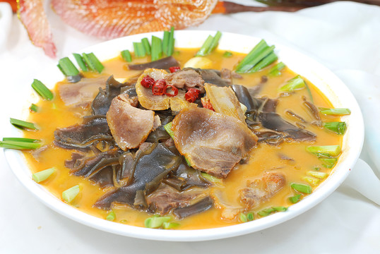腊肉烧粉皮