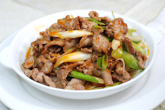 大葱爆羊肉