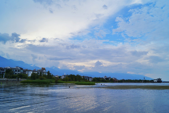 大理洱海环海风景