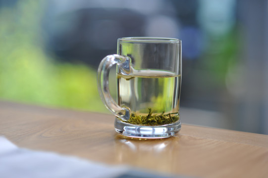 绿茶一杯茶