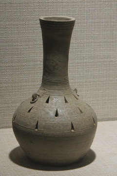 战国原始青瓷熏瓶