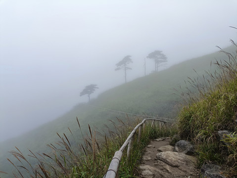 雾中武功山