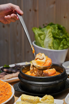 韩国料理海鲜豆腐汤