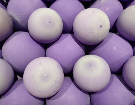 紫色气球背景一