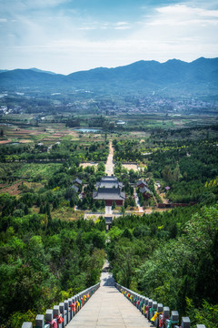 山东新泰朝阳洞园林风景