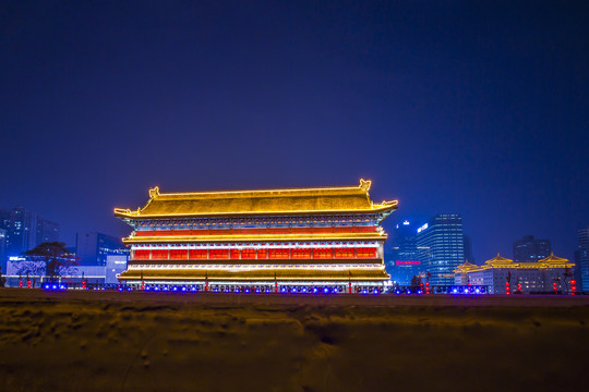 西安回民街钟楼鼓楼夜景