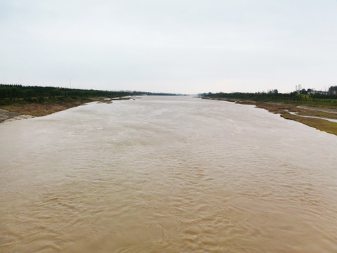 洛河滩洛河水岸