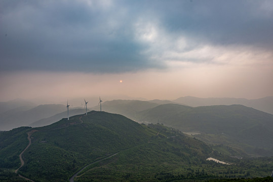 浙江东阳东白山日出