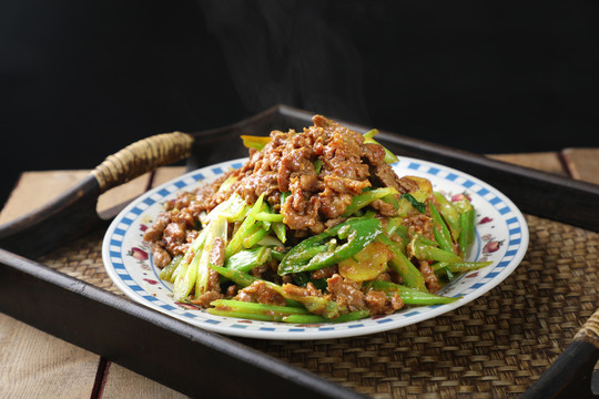 小炒黄牛肉