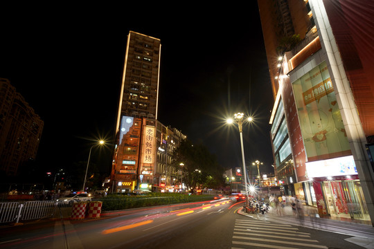 深圳罗湖夜晚灯光老街蚝市场延时