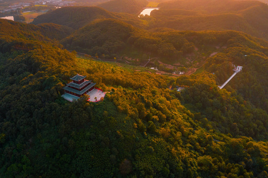 九真山锁情台