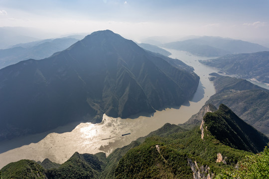 三峡之巅