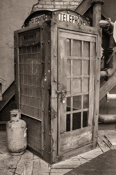 老电话亭