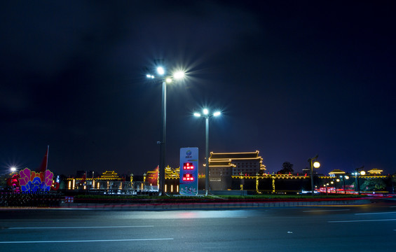 西安城墙永宁门夜景