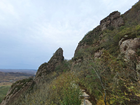 乌兰木图山