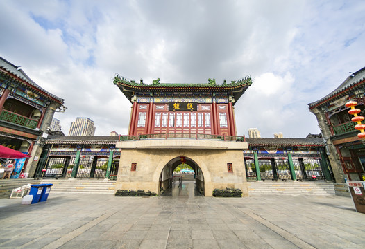 中国天津古文化街牌楼