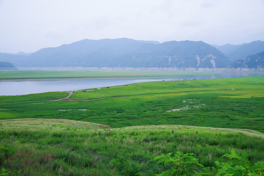 辽宁丹东宽甸绿江村风光