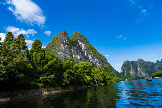 广西桂林山水漓江风光