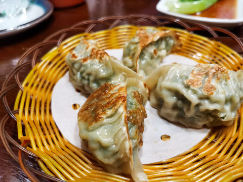 香煎韭菜饺