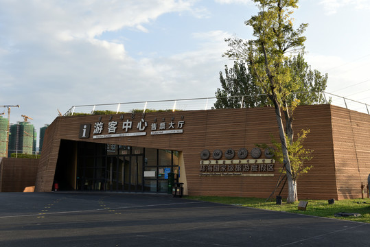 西昌邛海公园游客中心服务大厅