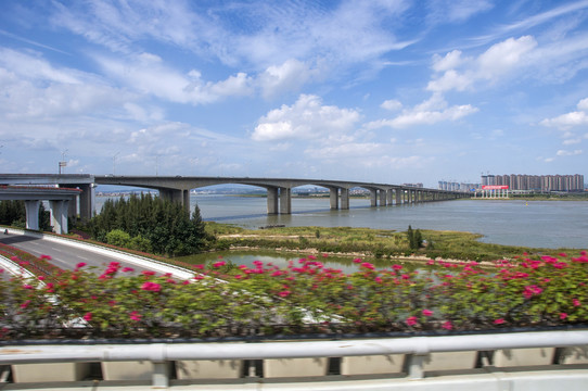 泉州后渚大桥道路景观