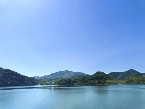山川湖景