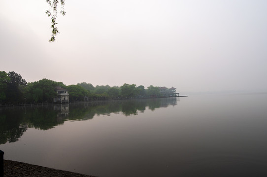 烟雨杭州西湖