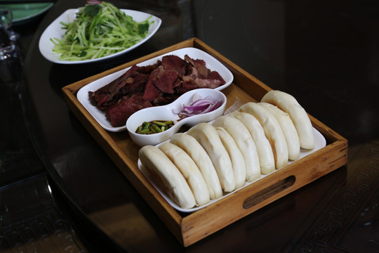 饼驴肉
