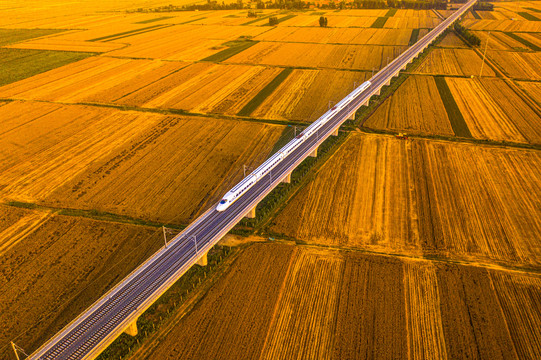 中国高速铁路