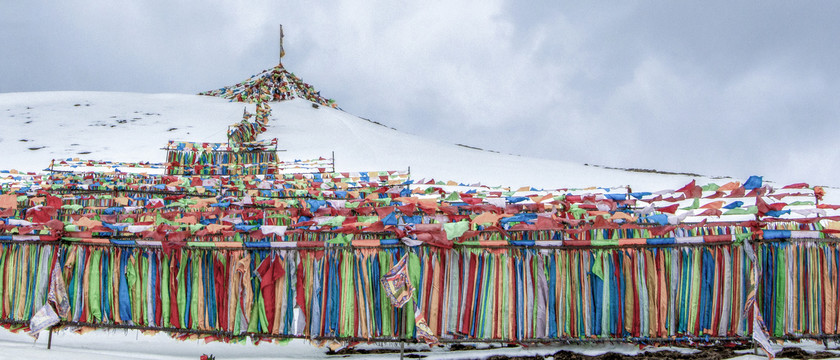 雪山经幡