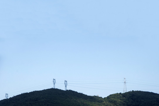 山峰电力铁塔